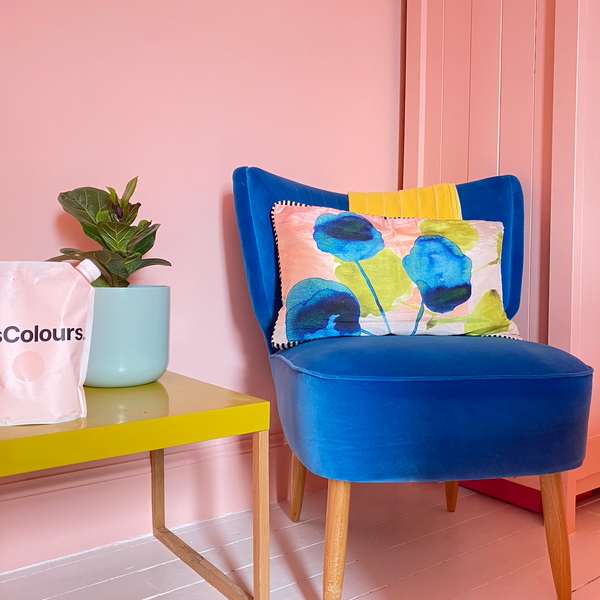 Top 3 paint colours to match your Teal sofa